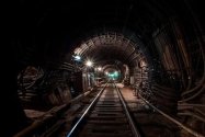 В Петербургском метро заменят аварийное освещение